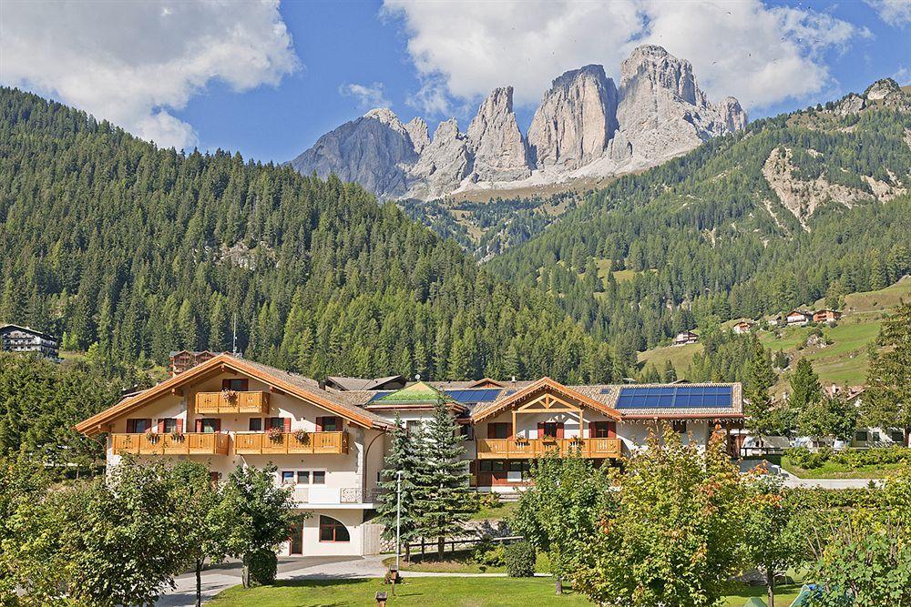 Cesa Melester Campitello di Fassa Buitenkant foto