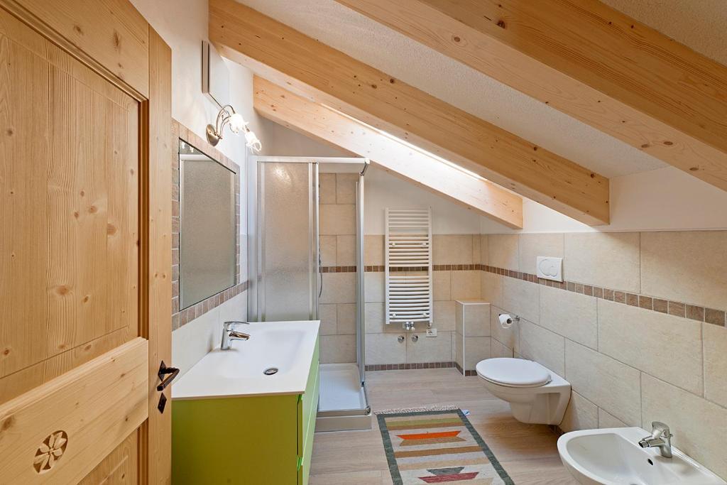 Cesa Melester Campitello di Fassa Kamer foto