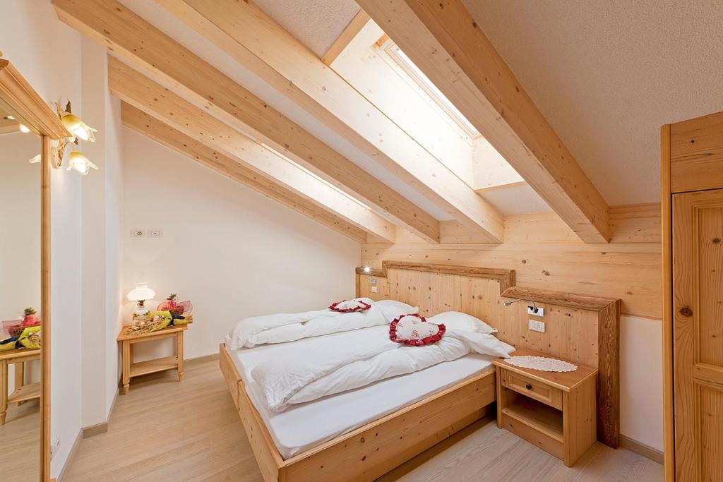 Cesa Melester Campitello di Fassa Kamer foto