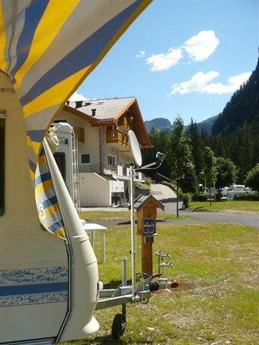 Cesa Melester Campitello di Fassa Buitenkant foto