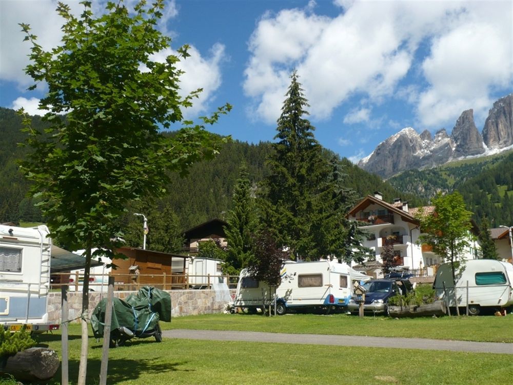 Cesa Melester Campitello di Fassa Buitenkant foto